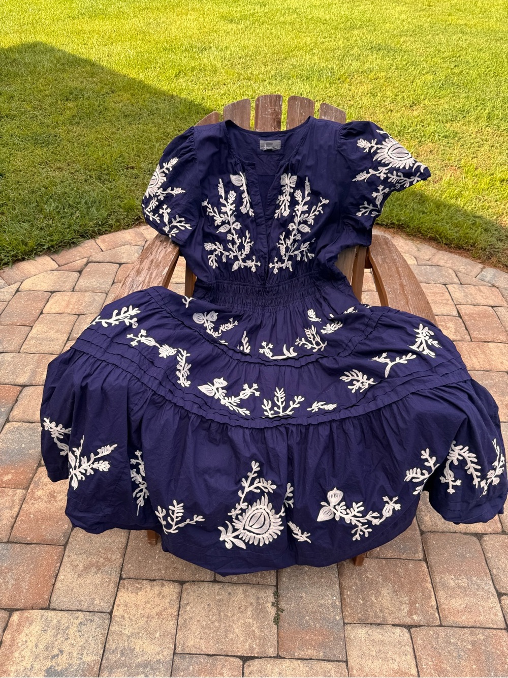 Anthropologie Sommerset Navy Blue Maxi Dress with Cream Floral Embroidery - Picture 4 of 10